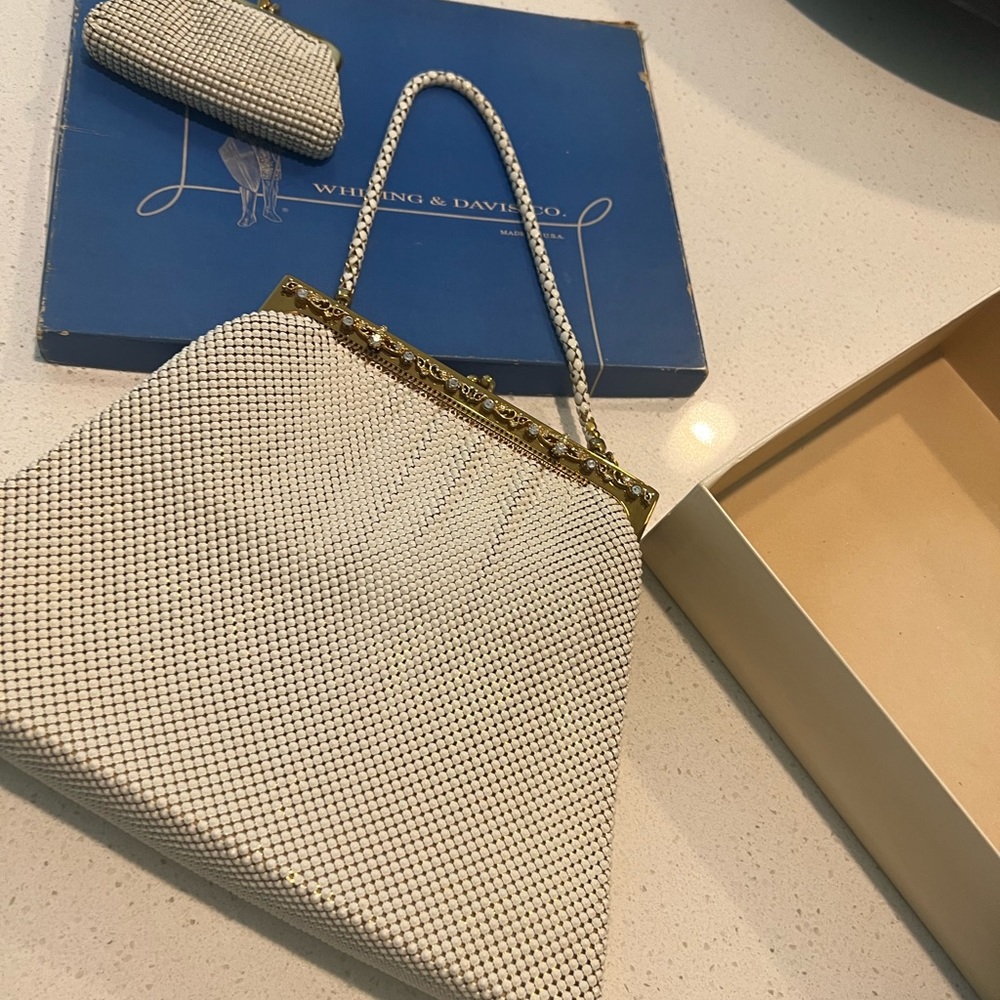 Like new. In original box. Vintage Whiting & Davis evening purse.